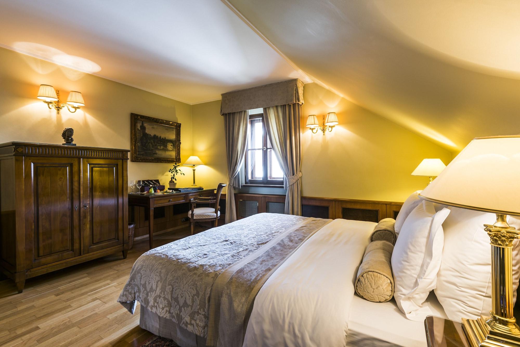 Golden Well Hotel Praga